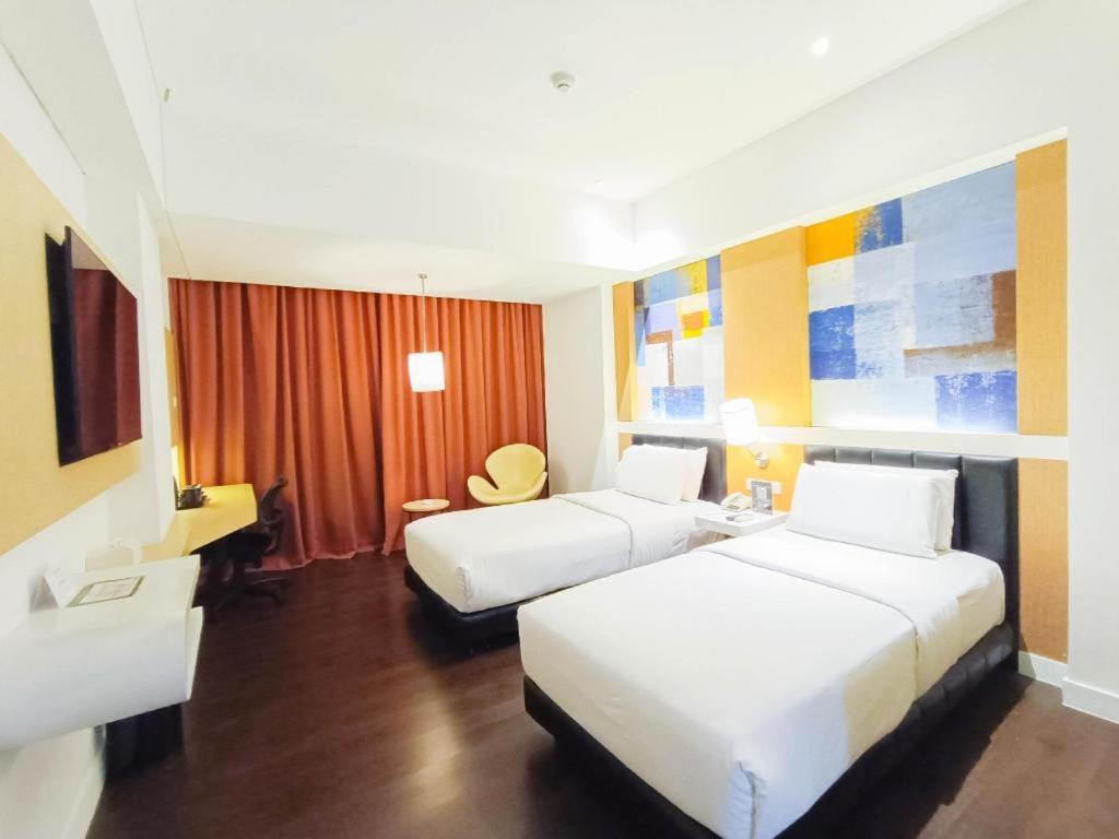 Brits Hotel Karawang Zewnętrze zdjęcie