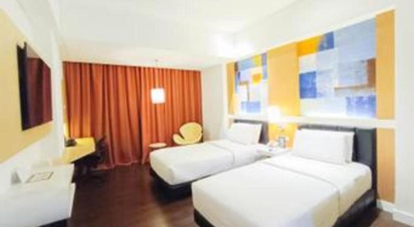 Brits Hotel Karawang Zewnętrze zdjęcie