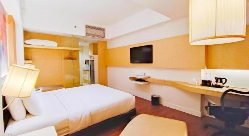 Brits Hotel Karawang Zewnętrze zdjęcie